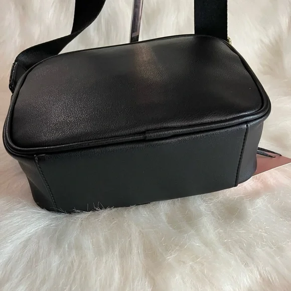 NWT Juicy Couture Obsession Small Crossbody Shoulder Bag. - Picture 8 of 8